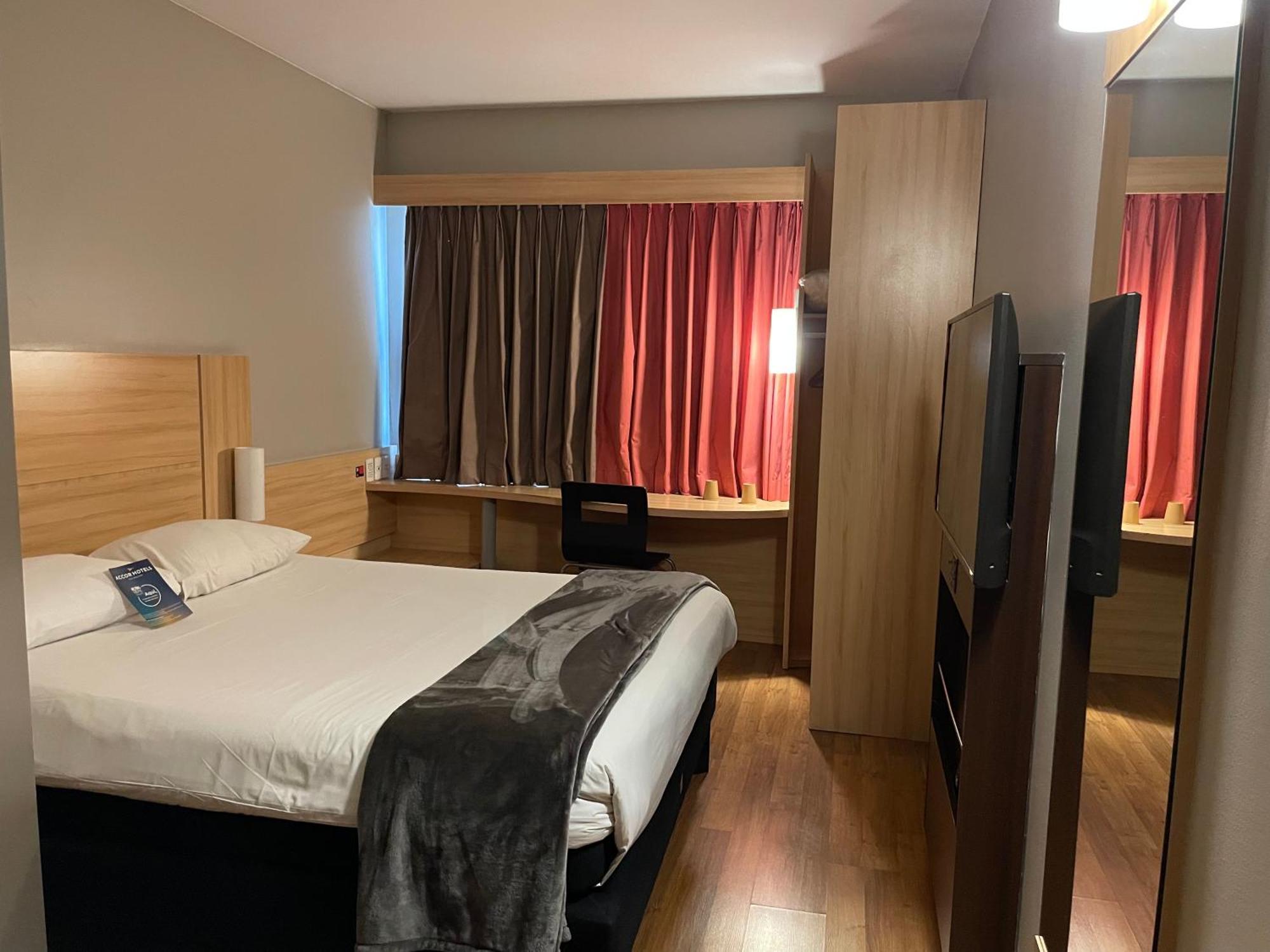 Ibis Santiago Estacion Central Екстер'єр фото