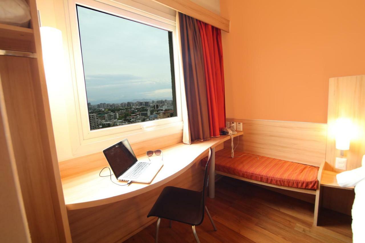 Ibis Santiago Estacion Central Екстер'єр фото